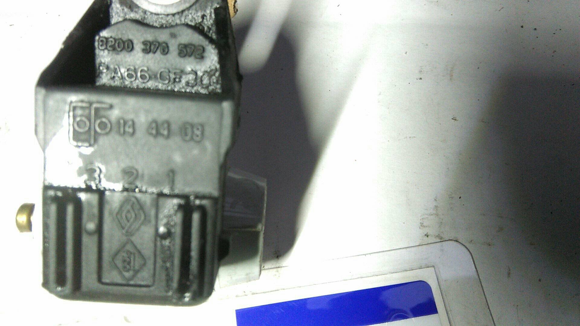 https://www.autos-fr.com/wp-content/uploads/A0001/auto-6/autoparts24-2/PAUA0006M14470.jpg