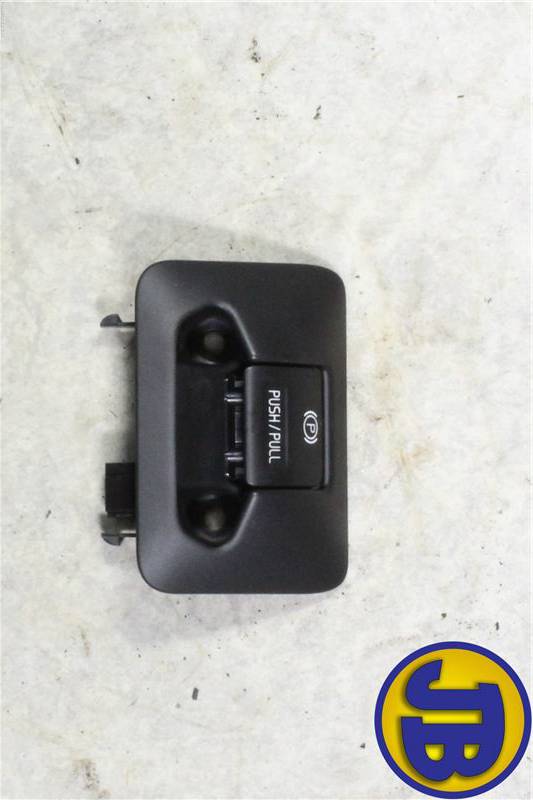 https://www.autos-fr.com/wp-content/uploads/A0001/auto-6/autoparts24-2/PAUD00671081530.jpg