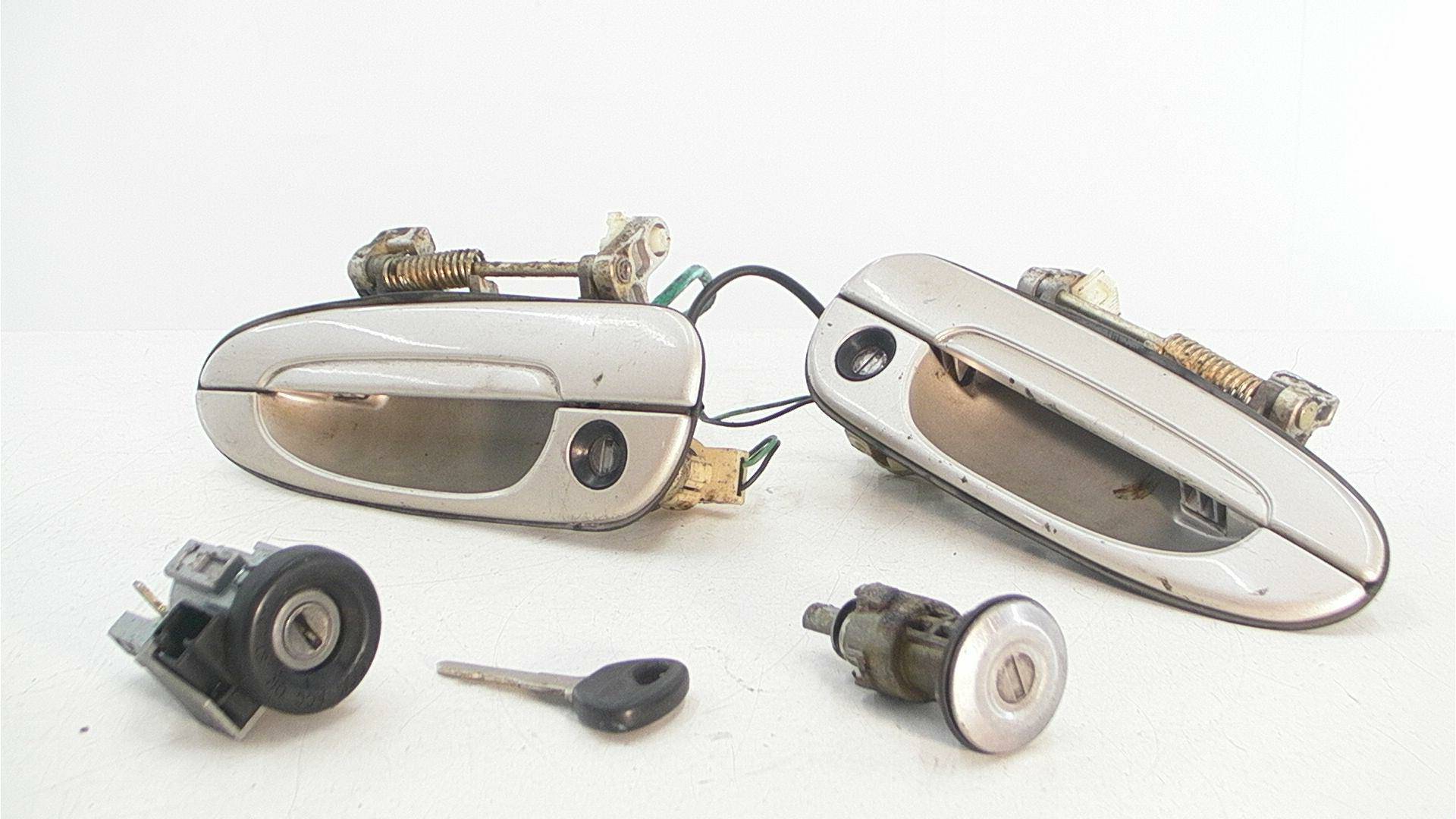 https://www.autos-fr.com/wp-content/uploads/A0001/auto-6/autoparts24-3/PAUA0026MH03825.jpg