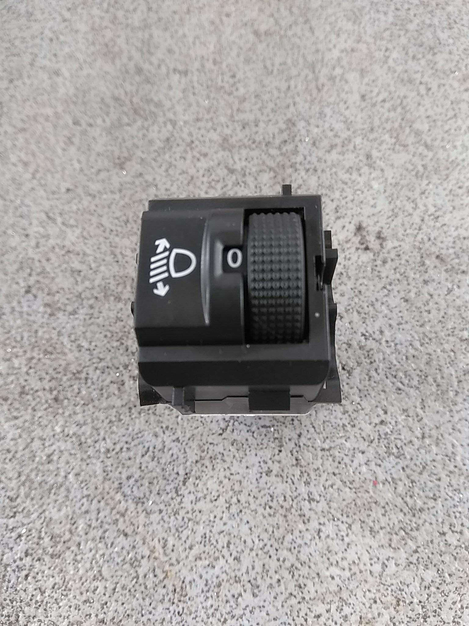 https://www.autos-fr.com/wp-content/uploads/A0001/auto-6/autoparts24-3/PAUA0029N103007.jpg