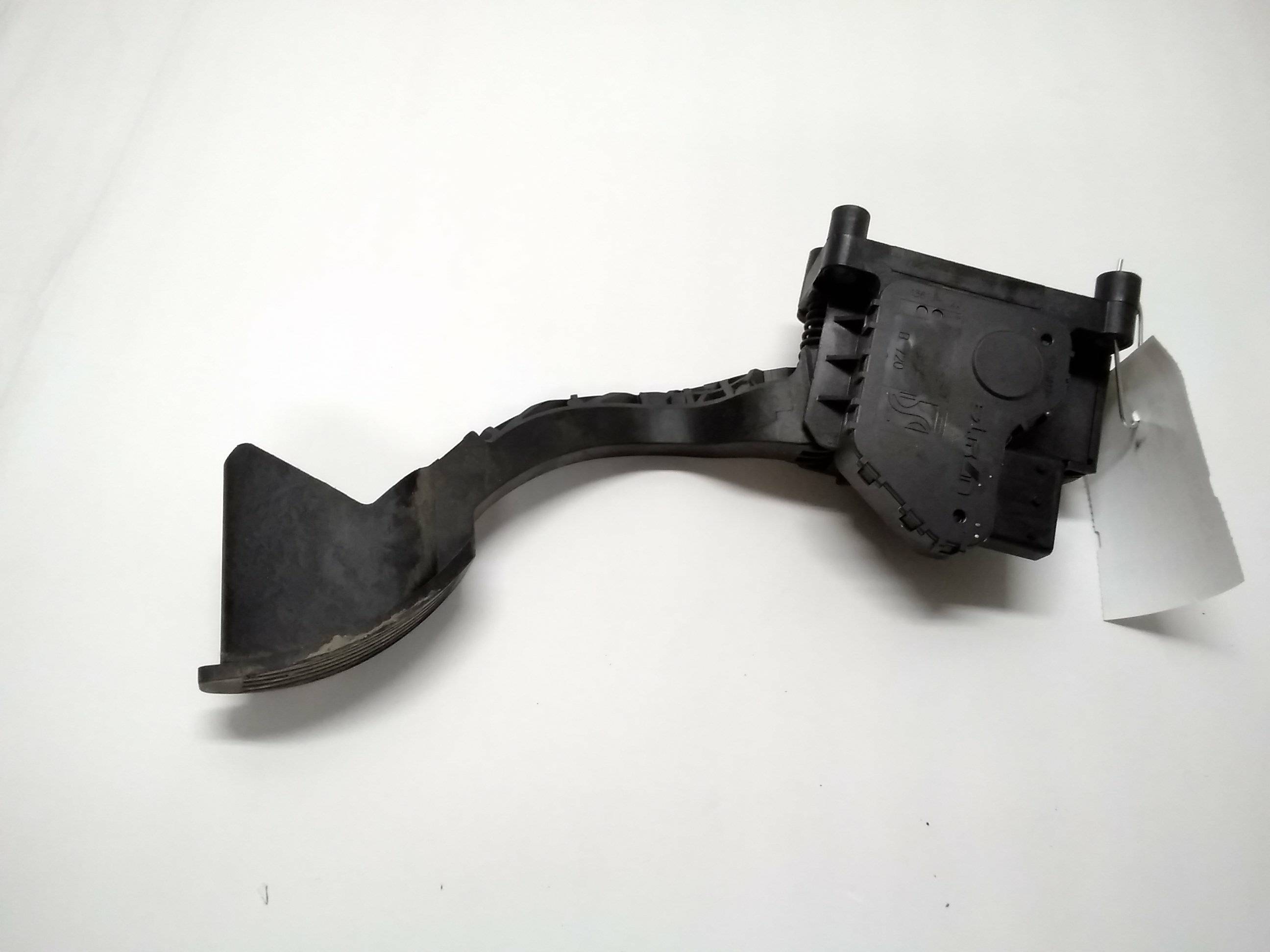 https://www.autos-fr.com/wp-content/uploads/A0001/auto-6/autoparts24/PAUA0070JS40564.jpg