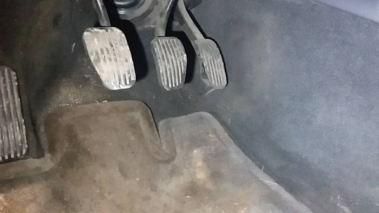 https://www.autos-fr.com/wp-content/uploads/A0001/auto-7/autoparts24-5/PAUA0077KP32726.jpg