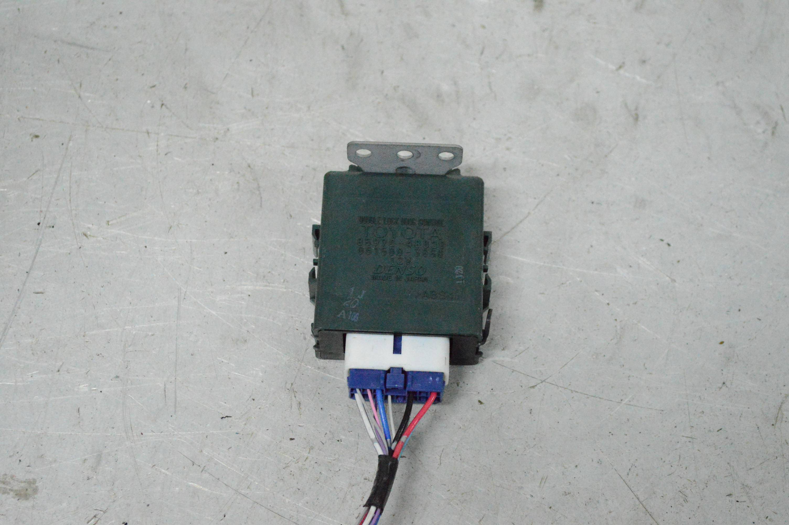 https://www.autos-fr.com/wp-content/uploads/A0001/auto-7/autoparts24-5/PAUD0301170099.jpg